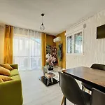 T2 Appart Echap\'Belle Mousquetaire - Terrasse Clim Wifi - 100M De La Plage - Capitalchic Services Frejus