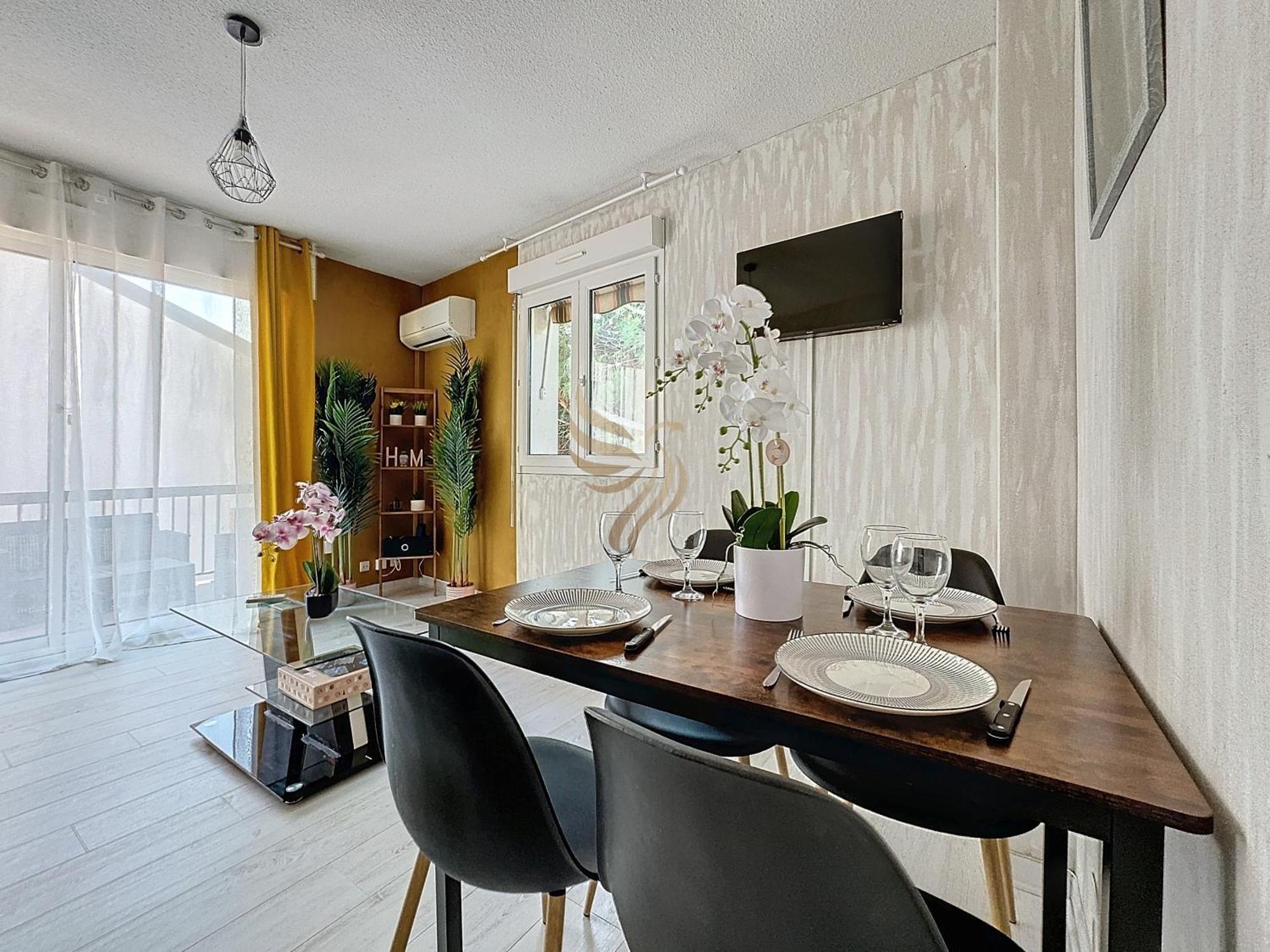 T2 Echap'belle Mousquetaire - Terrasse Clim Wifi - 100m De La - Capitalchic Services Appartement